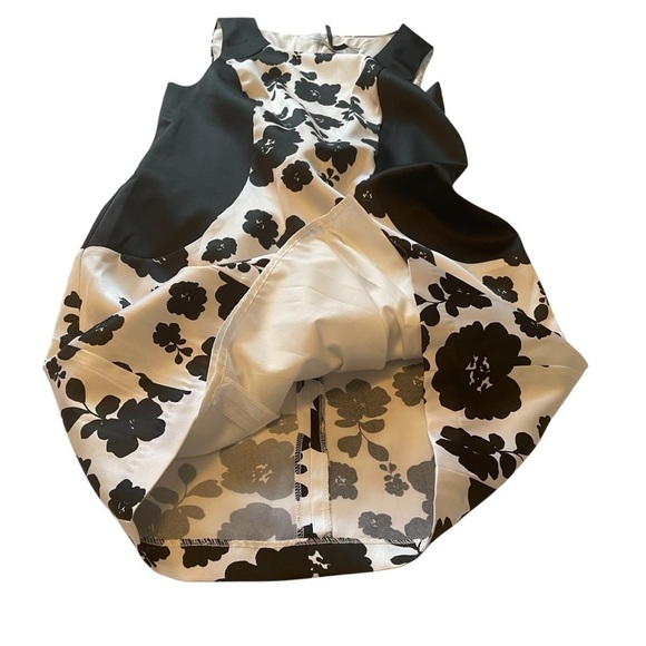 Kensie Floral Black and White - size Large. Zipper Back-Lined. - Picture 5 of 9